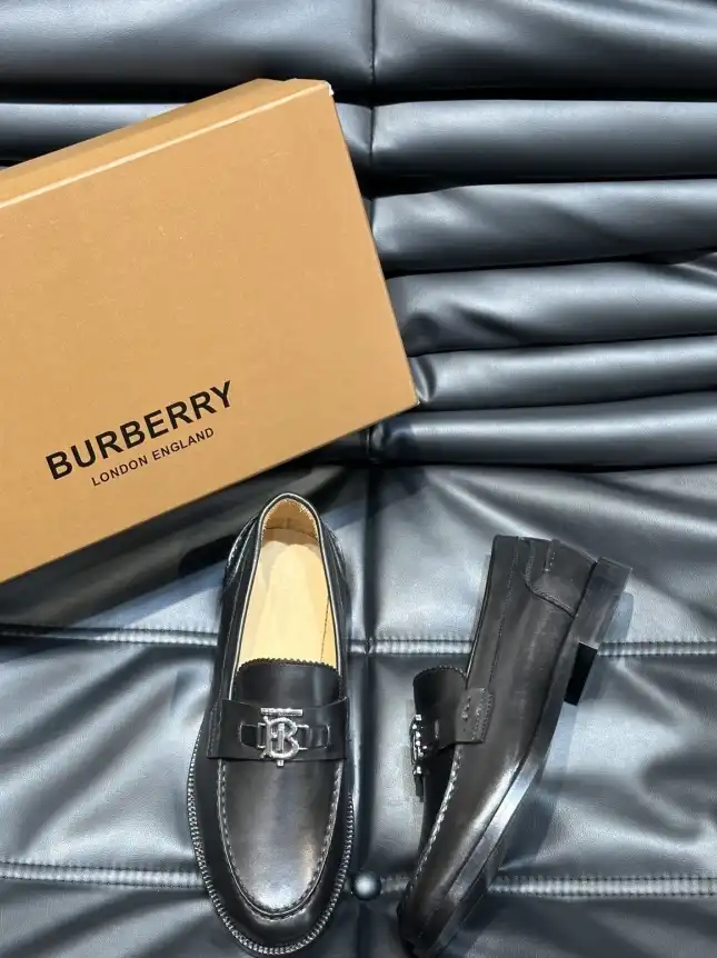 hype Burberry Leather Shoes