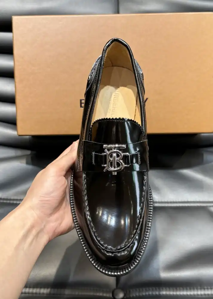 hype Burberry Leather Shoes