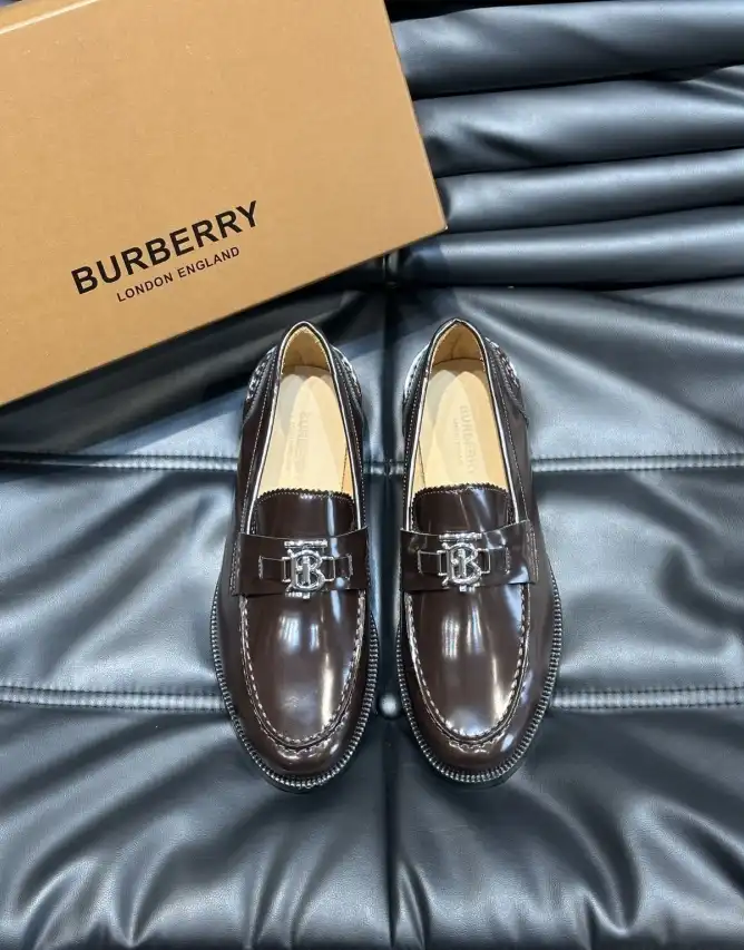 hype Burberry Sneakers