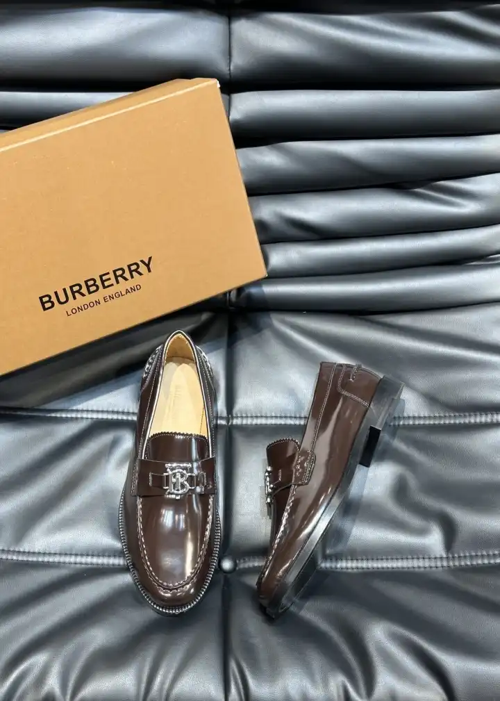 hype Burberry Sneakers