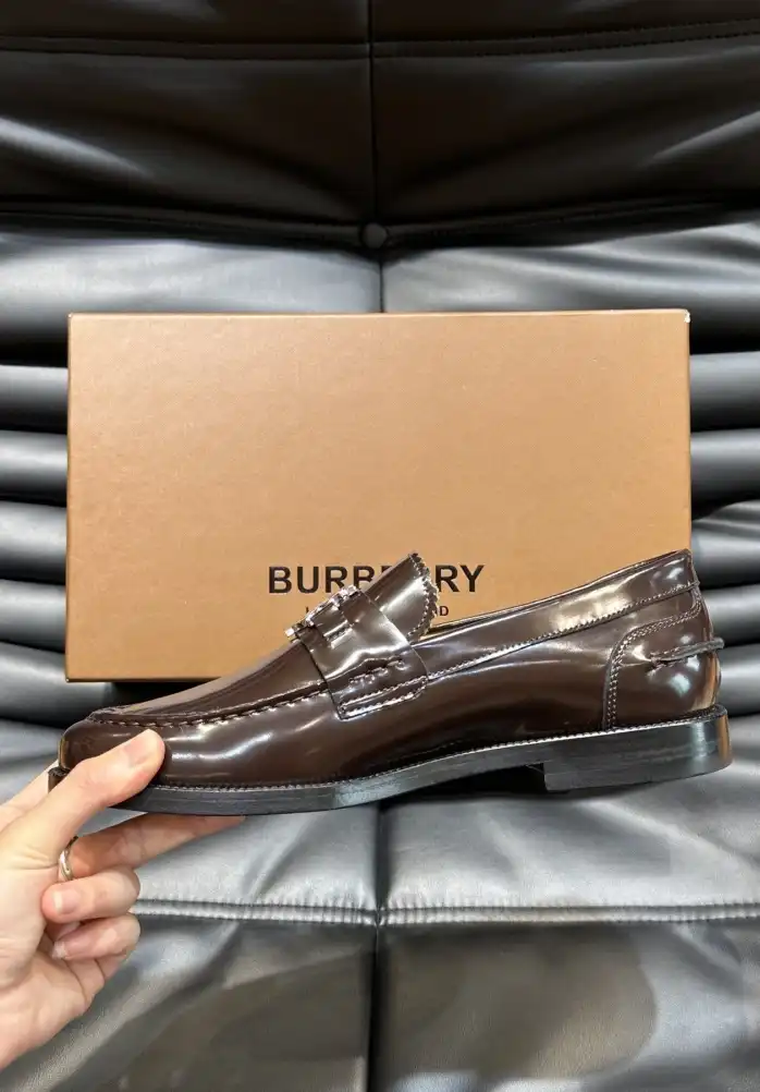 hype Burberry Sneakers