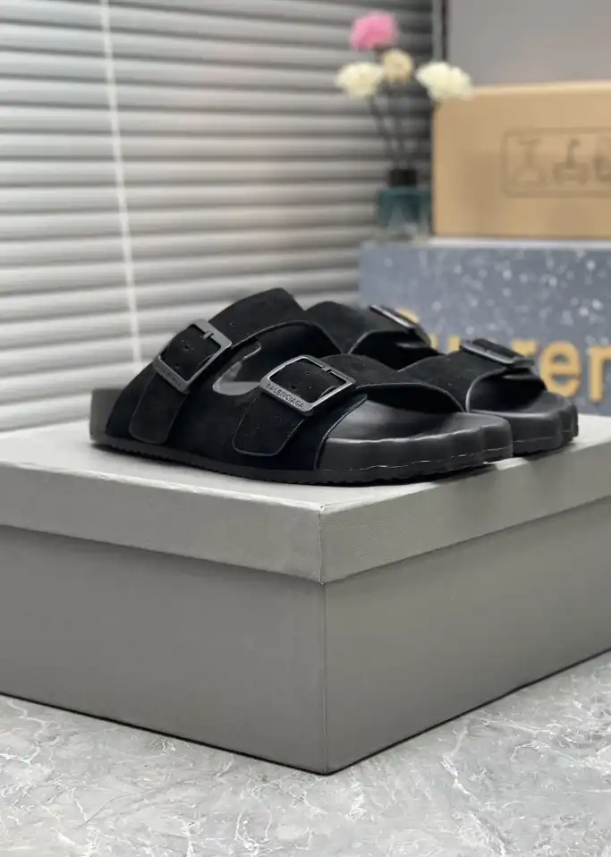 hype Balenciaga Slippers