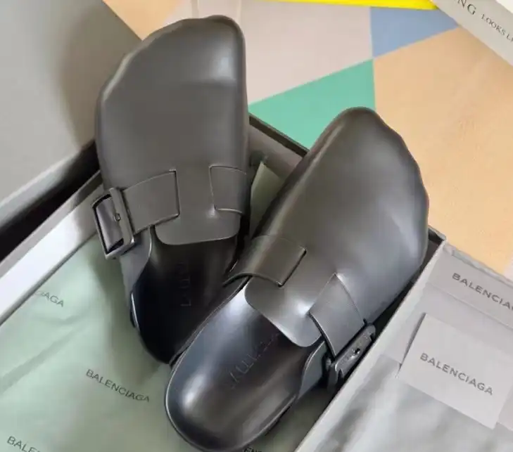 hype Balenciaga Slippers