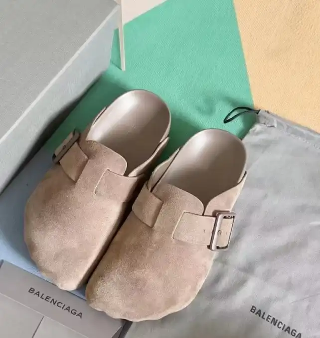 hype Balenciaga Slippers