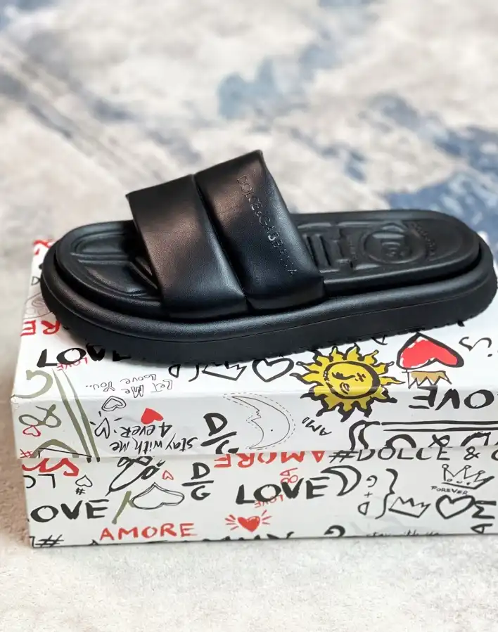 hype Dolce & Gabbana Slippers