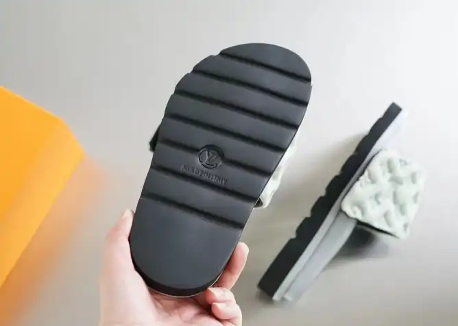 hype LV Slippers