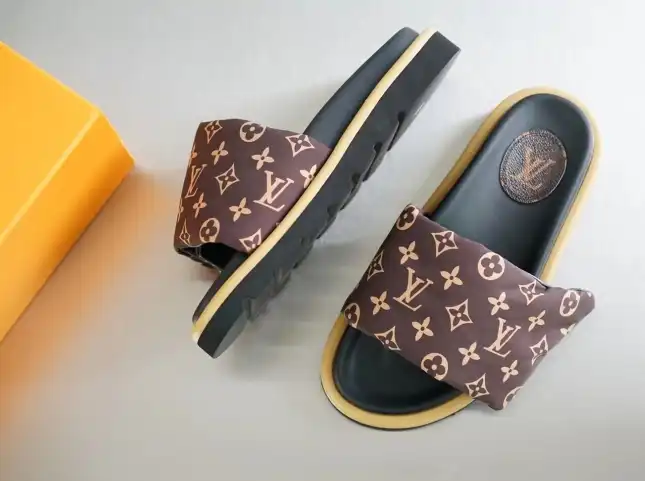 hype LV Slippers