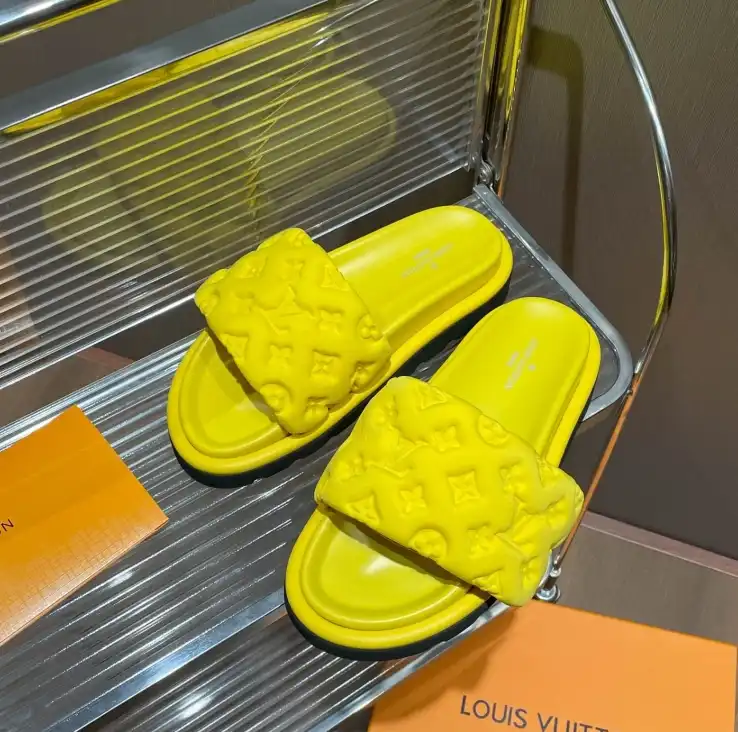 hype LV Slippers