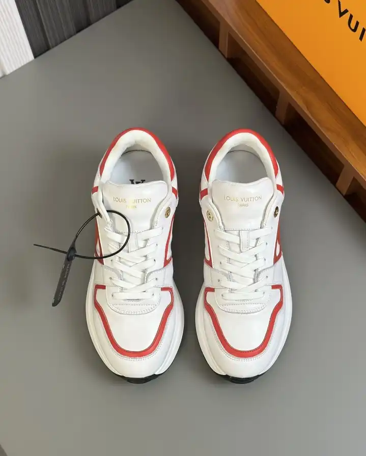 hype Louis Vuitton Sneakers