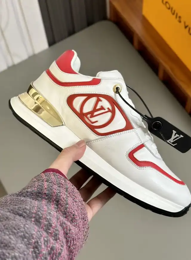 hype Louis Vuitton Sneakers