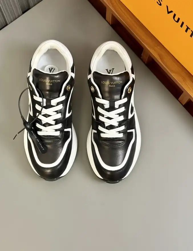 hype Louis Vuitton Sneakers