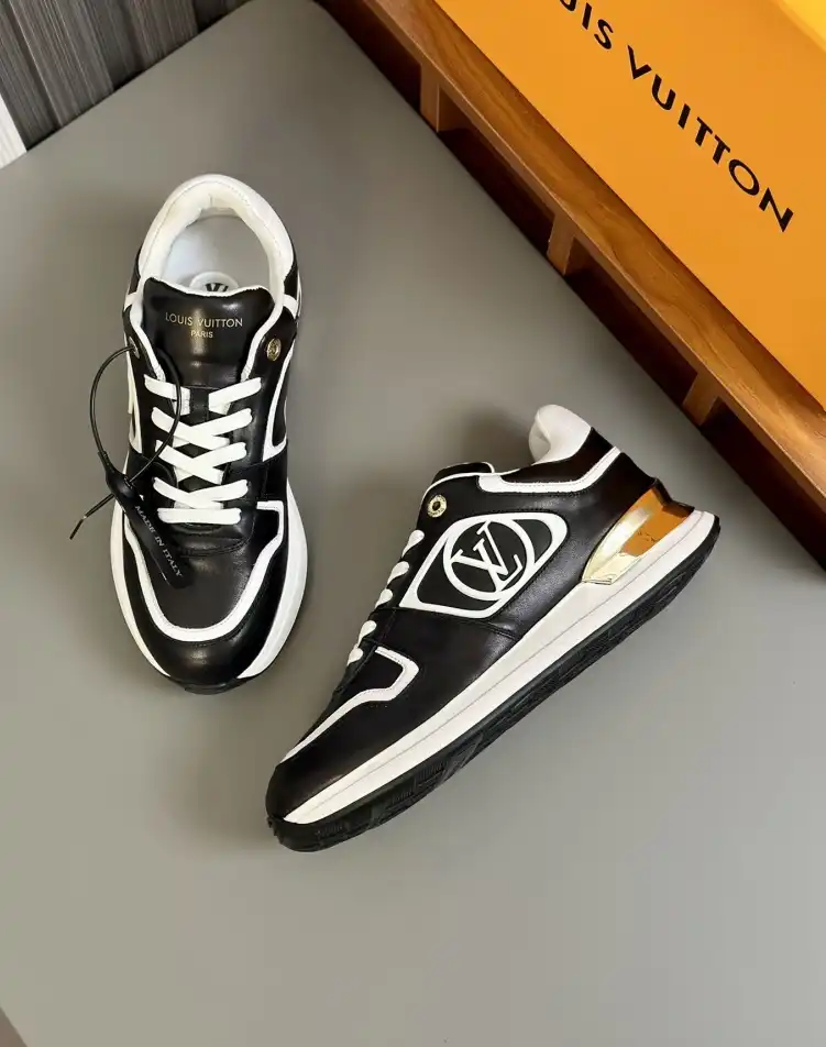 hype Louis Vuitton Sneakers