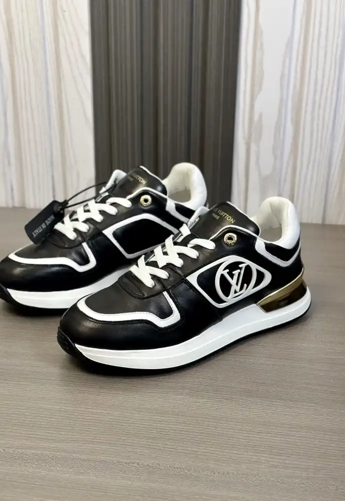 hype Louis Vuitton Sneakers