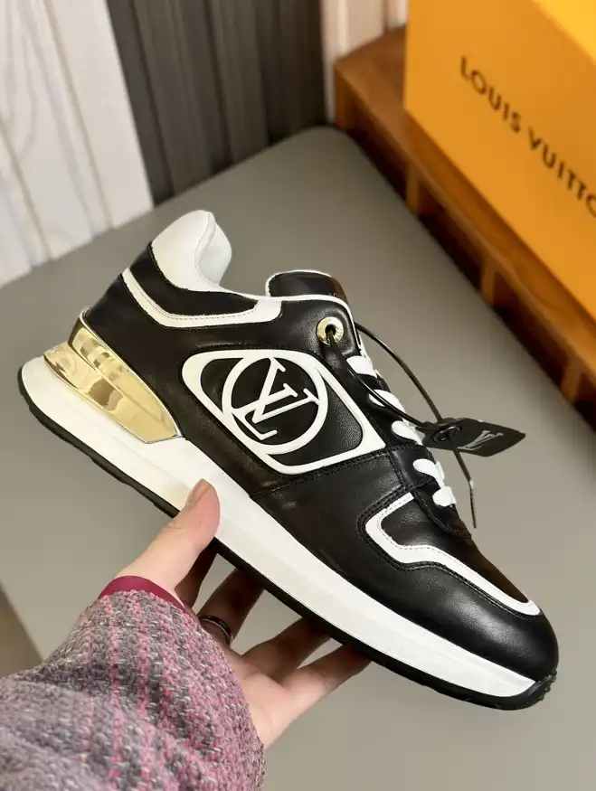 hype Louis Vuitton Sneakers