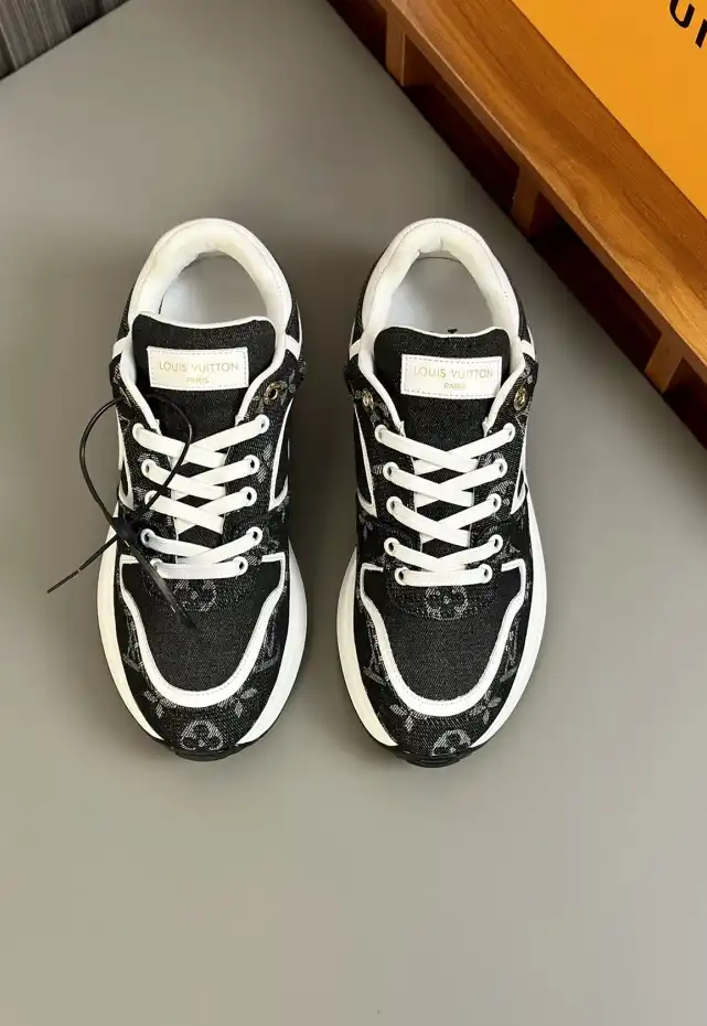 hype Louis Vuitton Sneakers