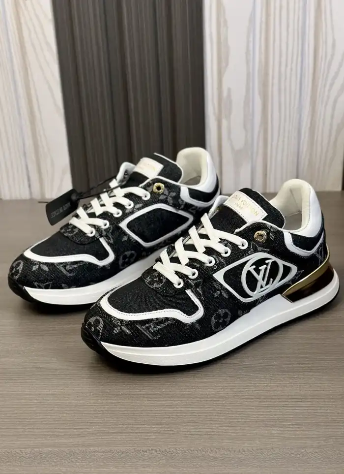 hype Louis Vuitton Sneakers