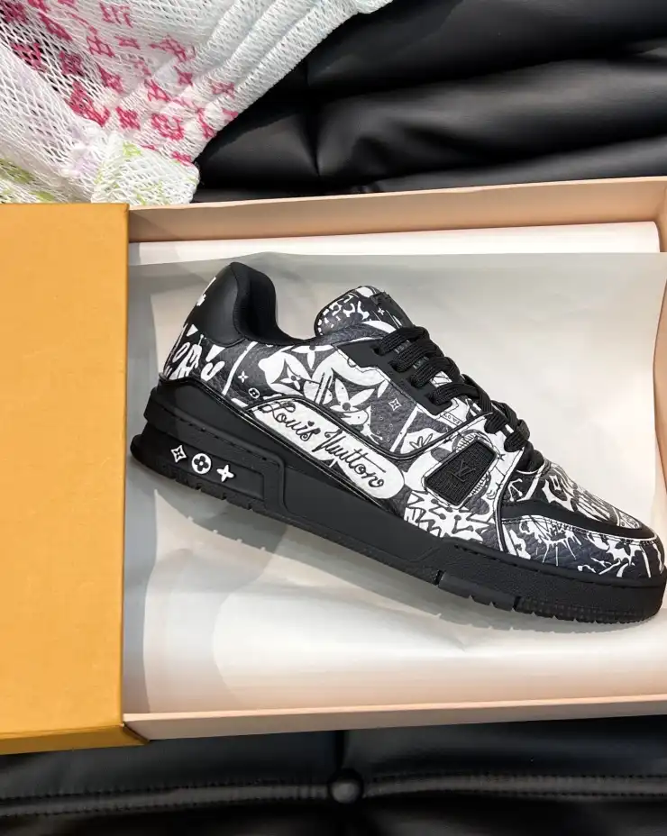 hype Louis Vuitton Sneakers