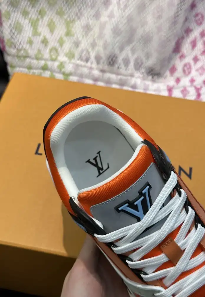 hype Louis Vuitton Sneakers