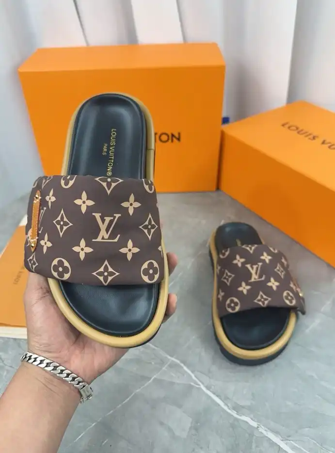 hype LV Slippers