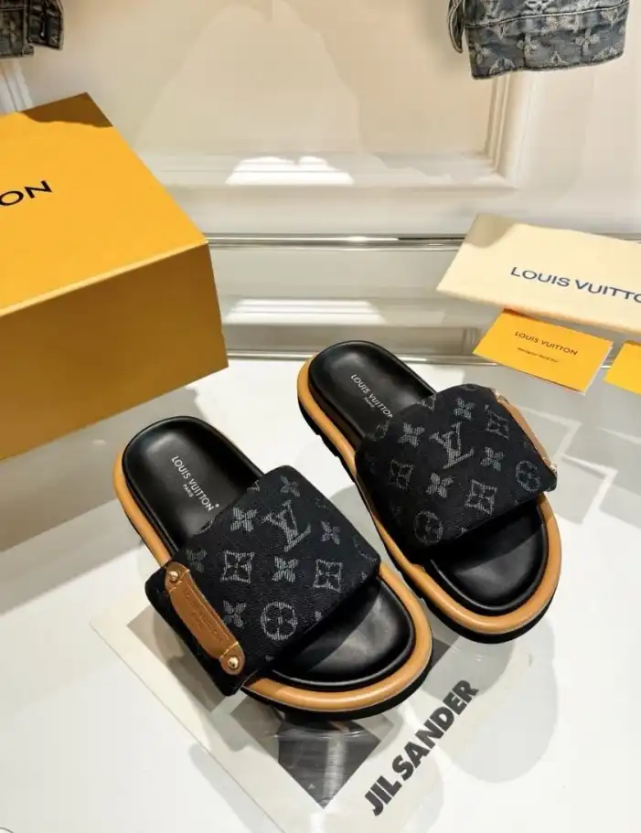 hype LV Slippers