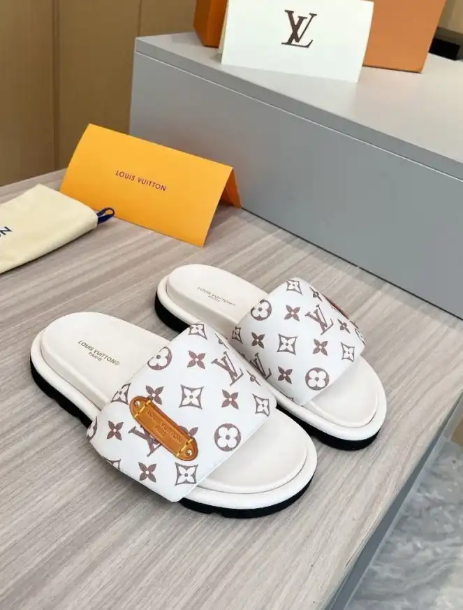 hype LV Slippers