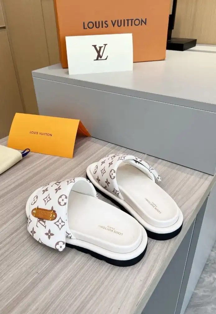 hype LV Slippers