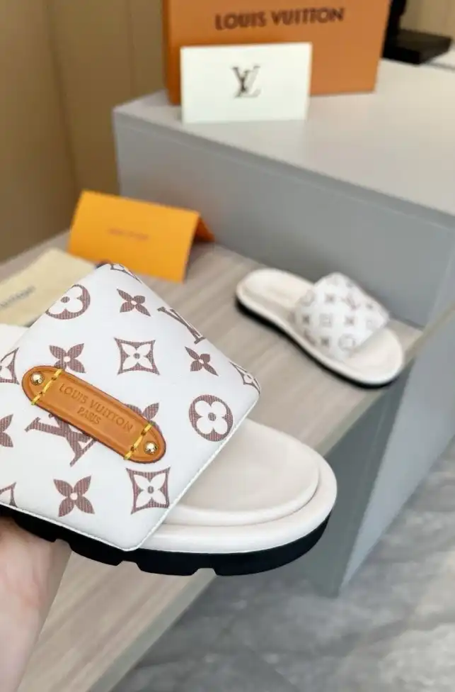 hype LV Slippers