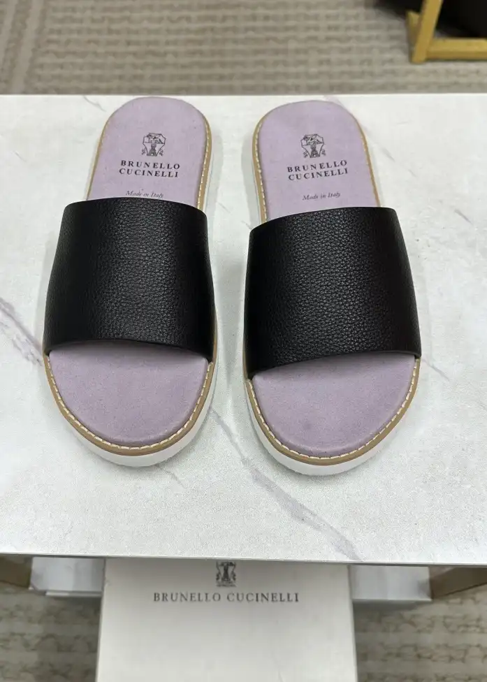 hype Brunello Cucinelli Slippers