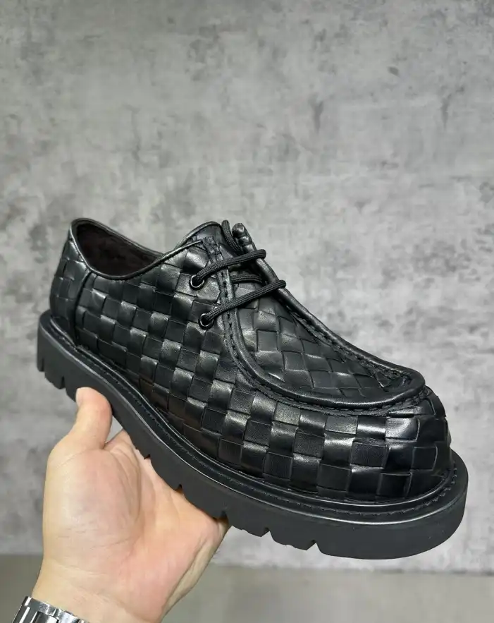 hype Bottega Veneta Leather Shoes