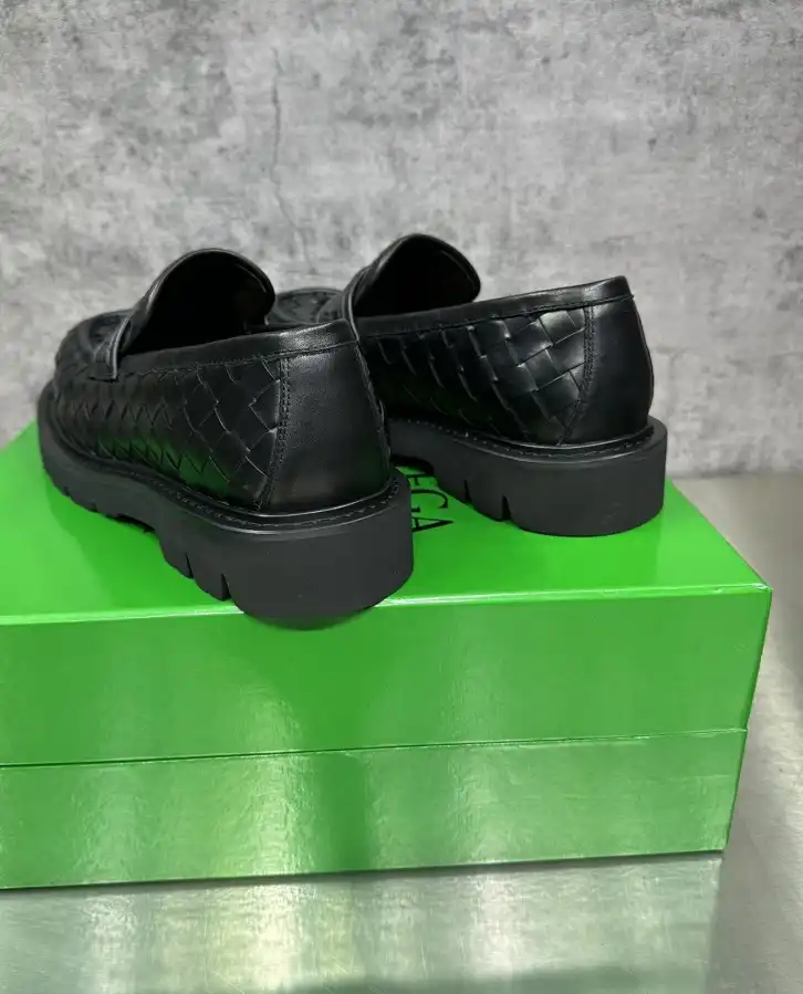 hype Bottega Veneta Leather Shoes