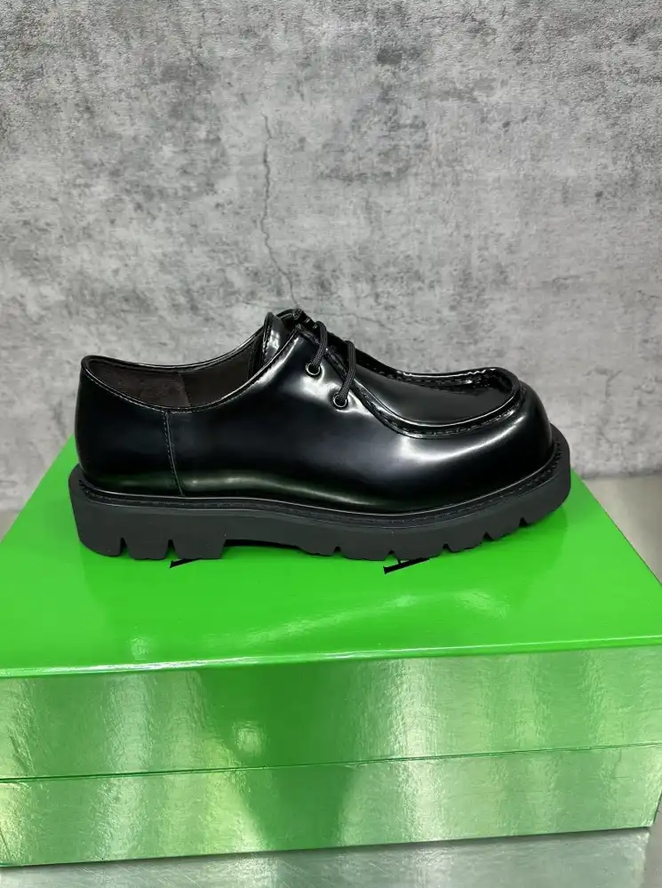 hype Bottega Veneta Leather Shoes