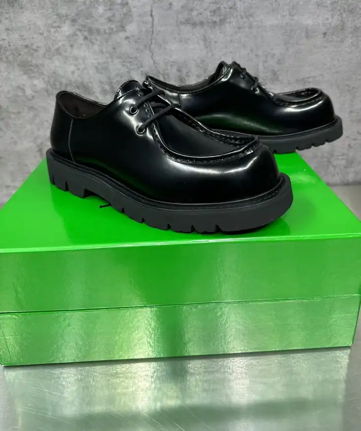 hype Bottega Veneta Leather Shoes