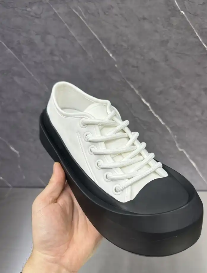 hype Gucci Sneakers