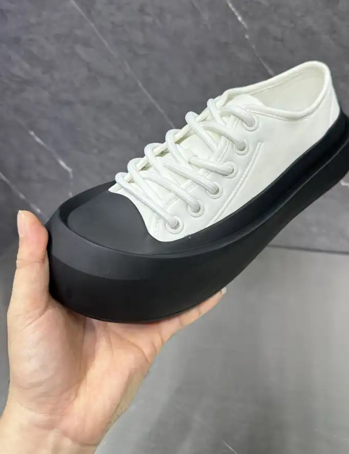 hype Gucci Sneakers