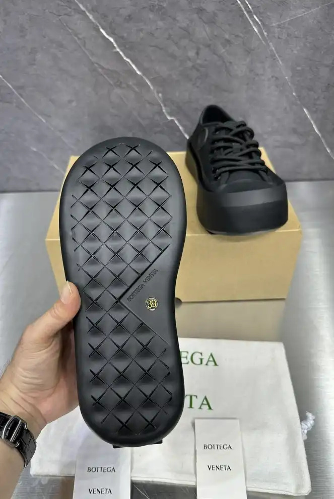 hype Gucci Sneakers