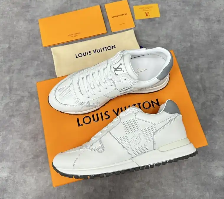 hype Louis Vuitton Sneakers