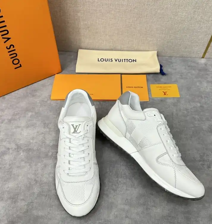 hype Louis Vuitton Sneakers