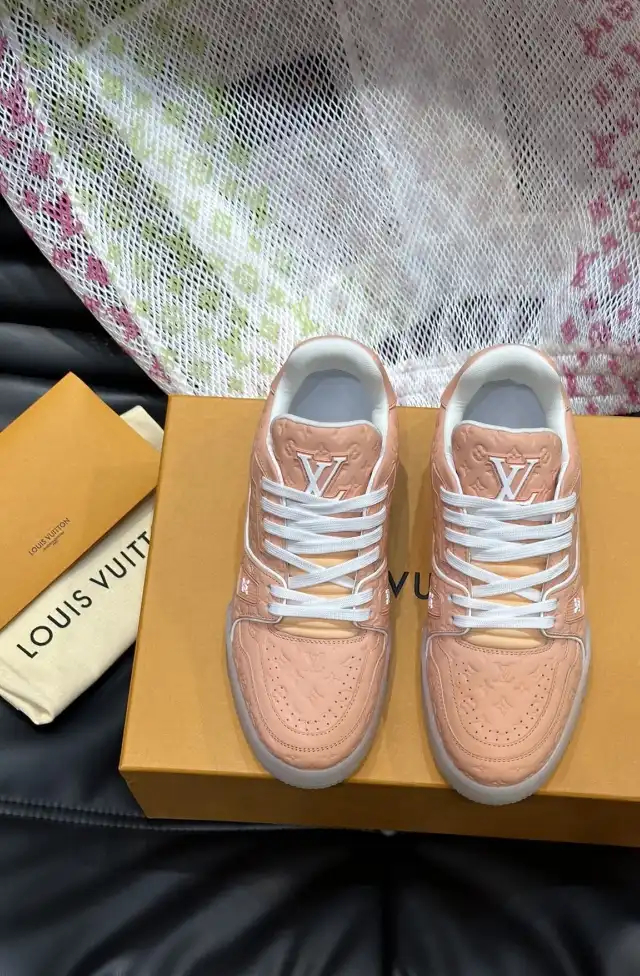 hype Louis Vuitton Sneakers