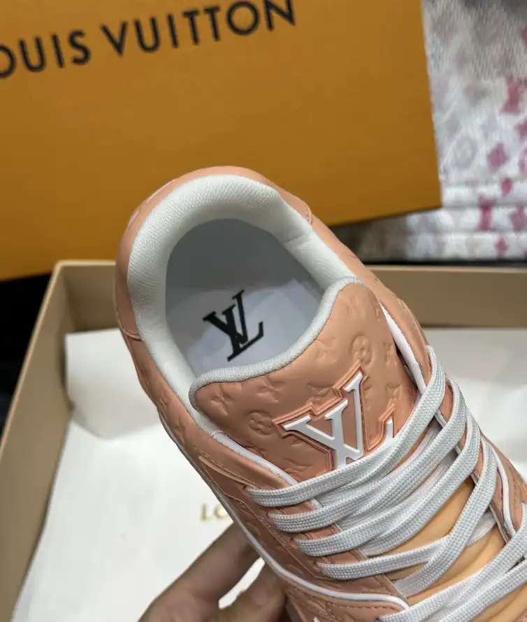 hype Louis Vuitton Sneakers