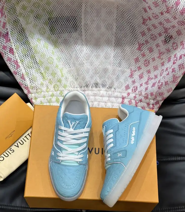 hype Louis Vuitton Sneakers