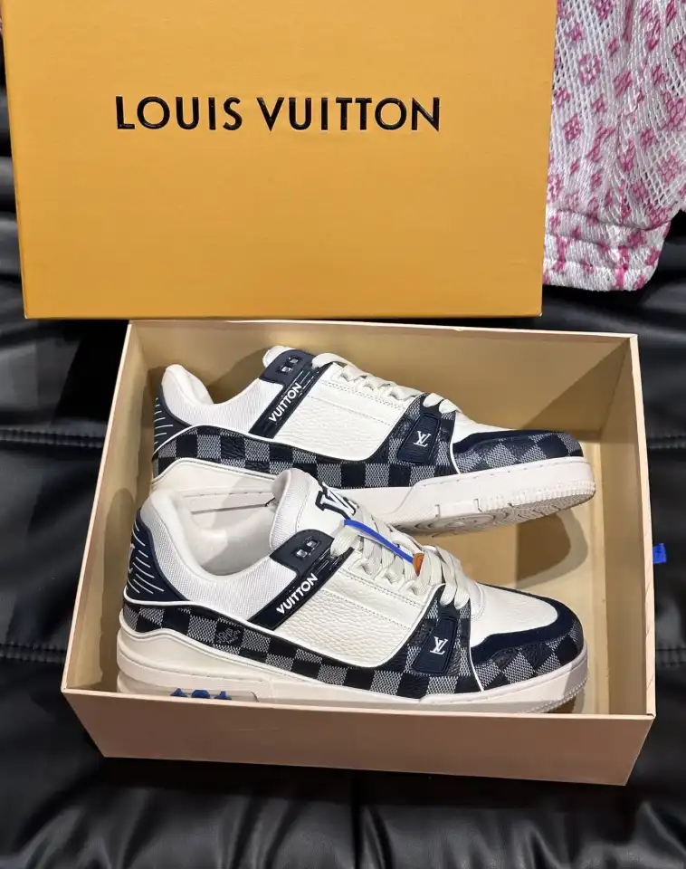 hype Louis Vuitton Sneakers