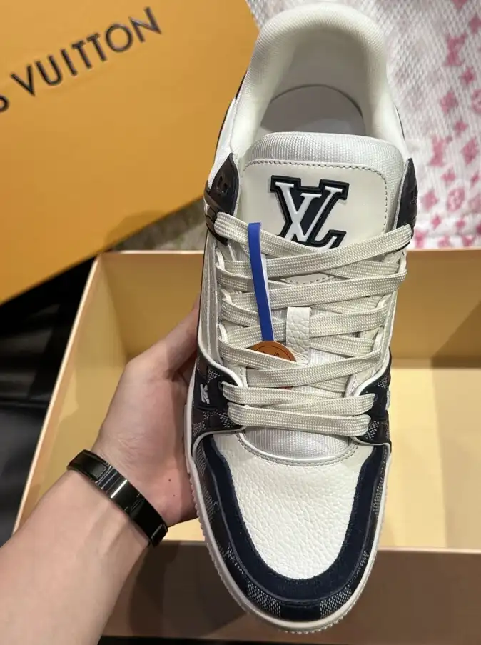 hype Louis Vuitton Sneakers