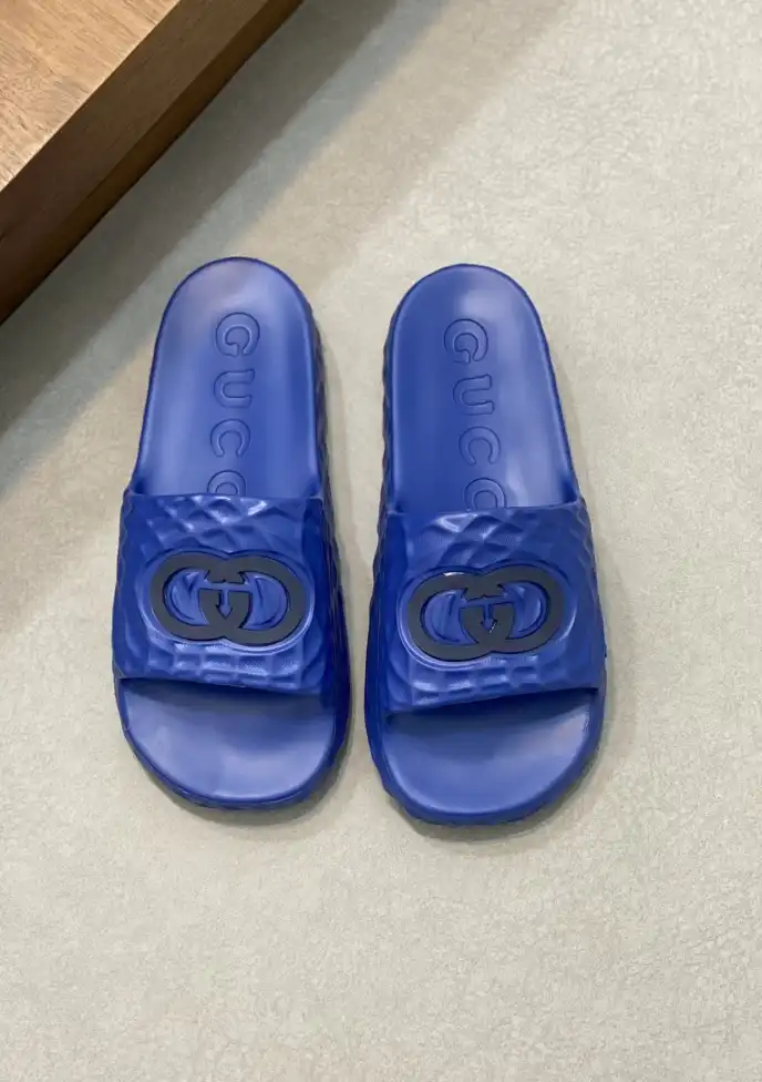 hype Gucci Slippers