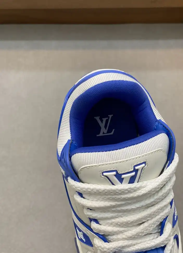 hype Louis Vuitton Sneakers