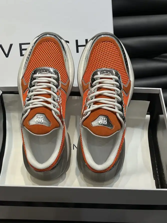 hype Givenchy Sneakers