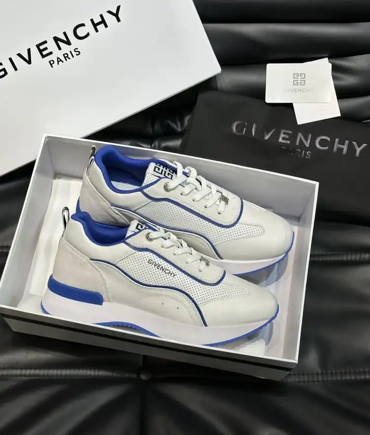 hype Givenchy Sneakers