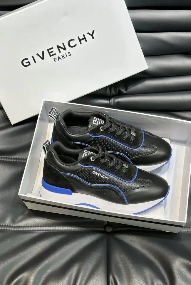 hype Givenchy Sneakers