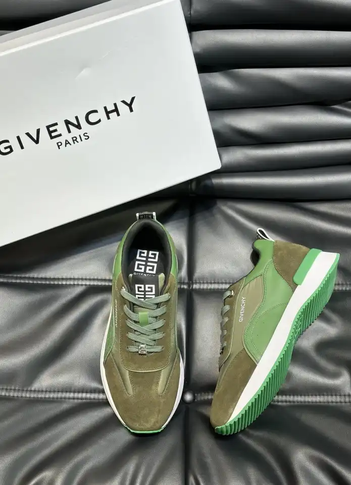 hype Givenchy Sneakers