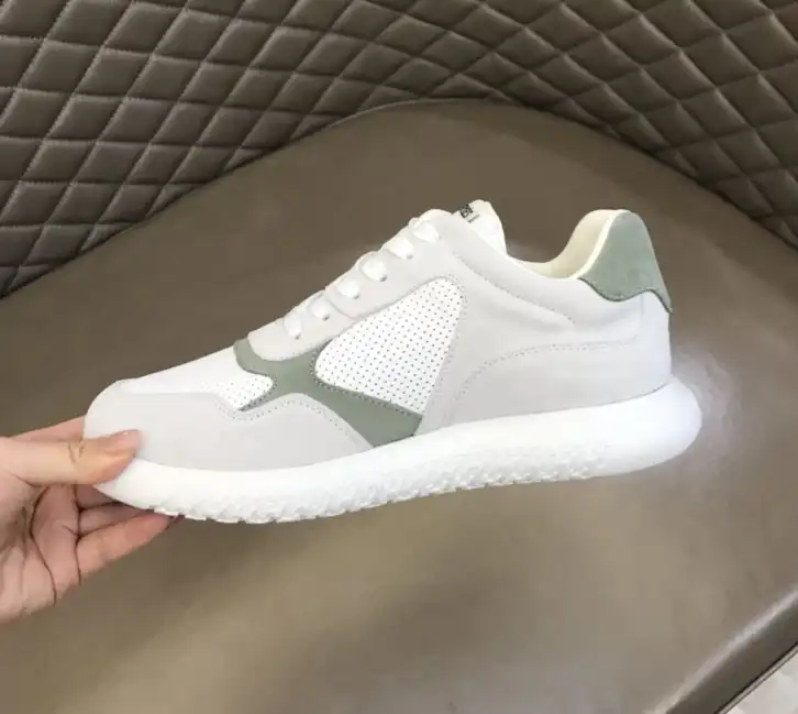 hype Hermes Sneakers