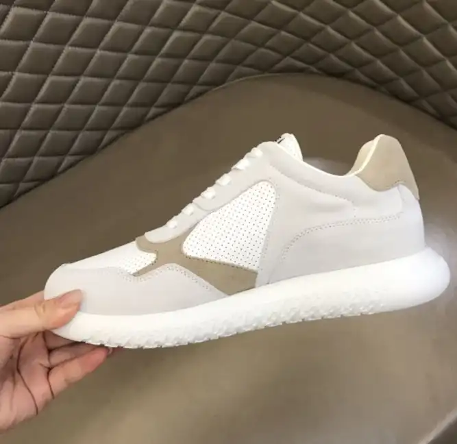 hype Hermes Sneakers